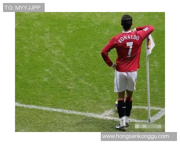 “卡拉斯科梅西雕像举衣奥瓦列星光大道：闪耀传奇的文化与历史交织”