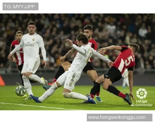 18岁中场奇才标价6000万,皇萨枪疯狂争夺,谁将笑到最后?